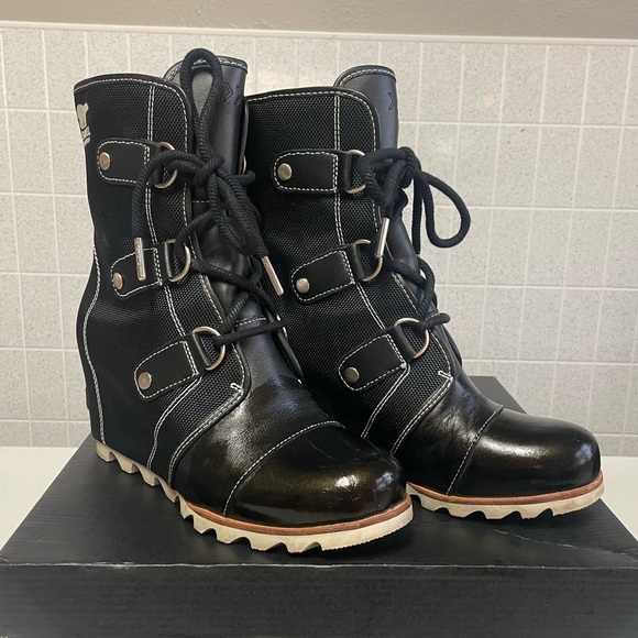 Sorel Joan of Arctic Wedge Mid X Celebration Black Boot Size 8 - Picture 2 of 9